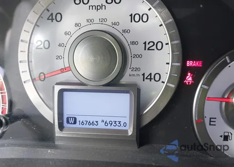 2011 Honda Pilot Touring z USA, uszkodzony, nr VIN 5FNYF4H97BB028586